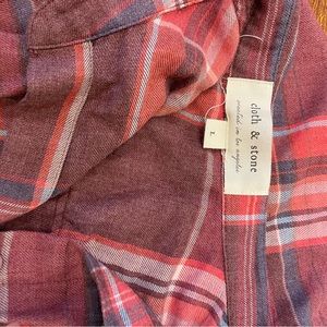 Gently Used Cloth and Stone king sleeve button up with distressed hem, size L